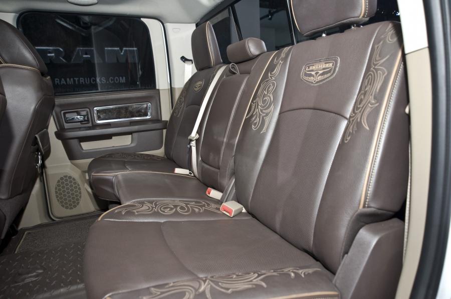 Dodge Ram Laramie Longhorn Edition 2012 года  (фото 2 из 14)